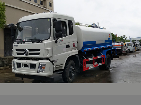 12ˮ܇S҃r񣬖|L(fng)12늄܇Nۣ12ˮ܇N۹˾