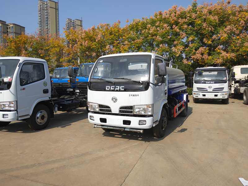 內江灑水車廠家直銷-內江灑水車價格報價-程力環衛廠家 內江灑水車廠家直銷-內江灑水車價格報價-程力環衛廠家