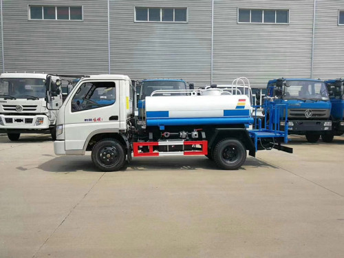 東風(fēng)灑水車(chē)廠家提醒別讓灑水車(chē)變成泥漿制造者-東風(fēng)汽車(chē)有限公司 東風(fēng)灑水車(chē)廠家提醒別讓灑水車(chē)變成泥漿制造者-東風(fēng)汽車(chē)有限公司