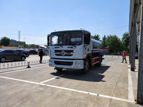 灑水車,灑水用汽車操作規(guī)程.灑水裝置-程力灑水車廠家 灑水車,灑水用汽車操作規(guī)程.灑水裝置-程力灑水車廠家