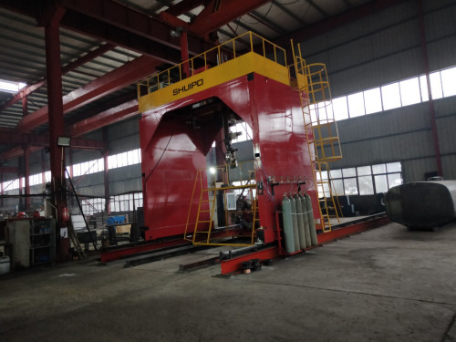 灑水車水罐無縫焊接技術-東風集團公司 灑水車水罐無縫焊接技術-東風集團公司