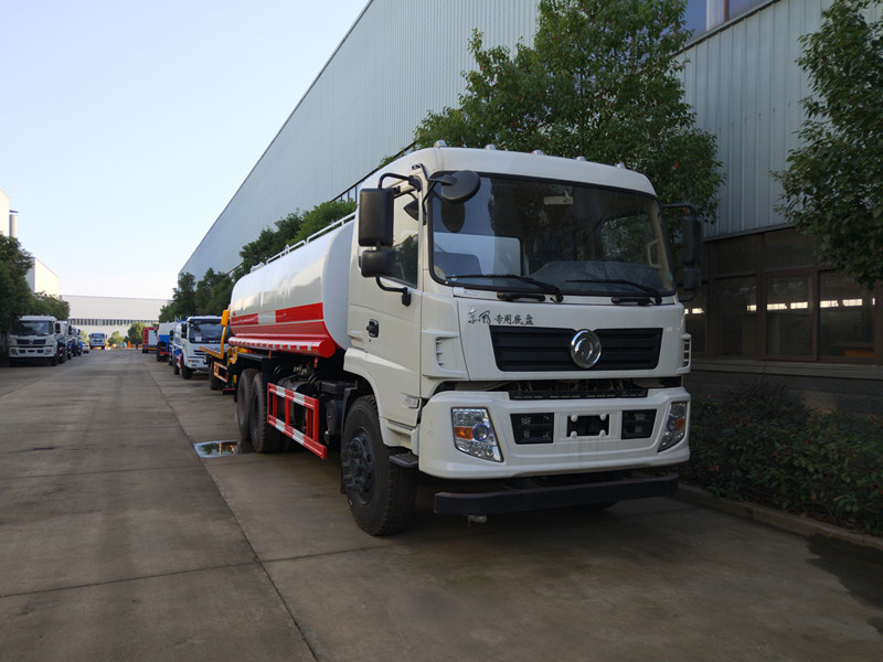 東風(fēng)后雙橋20噸灑水車圖片 東風(fēng)后雙橋20噸灑水車圖片