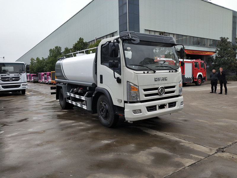 水罐車價(jià)格-水罐車廠家直銷-湖北程力 水罐車價(jià)格-水罐車廠家直銷-湖北程力