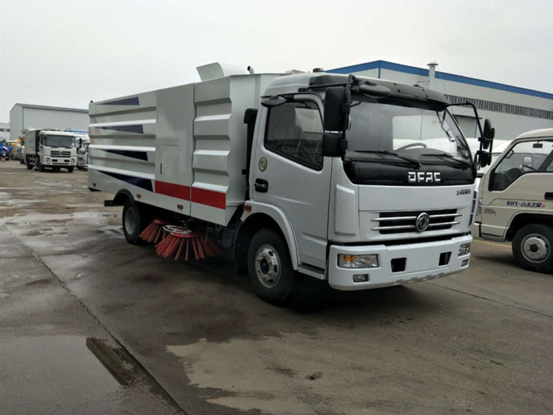 東風大多利卡掃路車 東風大多利卡掃路車