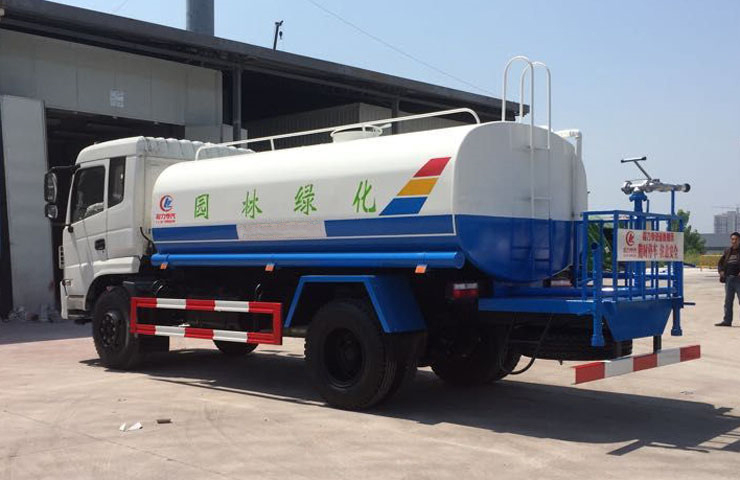 灑水車(chē)音樂(lè)的重要性及灑水車(chē)耗油量-湖北程力灑水車(chē) 灑水車(chē)音樂(lè)的重要性及灑水車(chē)耗油量-湖北程力灑水車(chē)