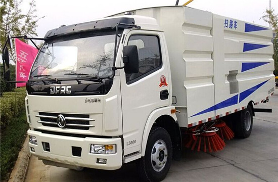 掃路車(chē),掃路車(chē)的吸塵盤(pán)是如何工作的-湖北程力技術(shù)服務(wù)中心 掃路車(chē),掃路車(chē)的吸塵盤(pán)是如何工作的-湖北程力技術(shù)服務(wù)中心