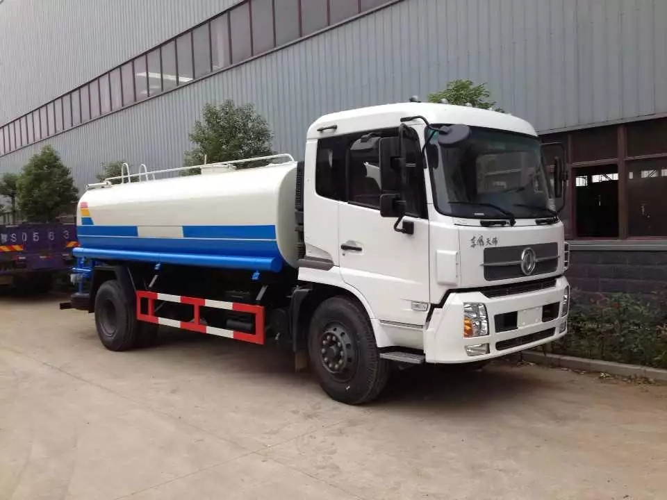 全國知名品牌 東風天龍灑水車 全國馳名品牌灑水車 全國知名品牌 東風天龍灑水車 全國馳名品牌灑水車