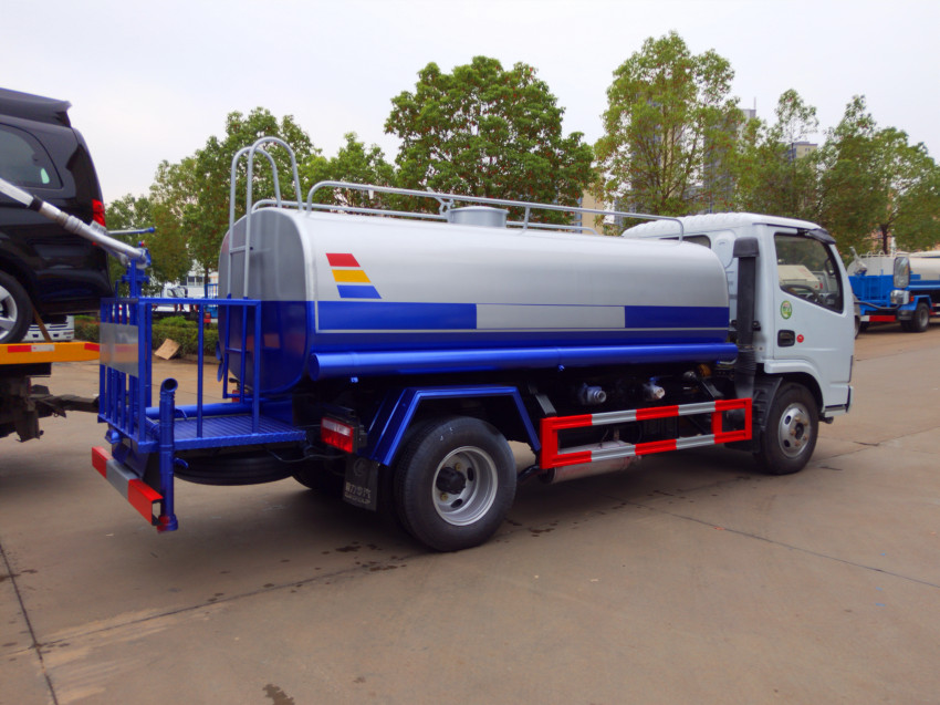 環(huán)衛(wèi)5噸灑水車(chē)價(jià)格-環(huán)衛(wèi)5噸灑水車(chē)報(bào)價(jià) 環(huán)衛(wèi)5噸灑水車(chē)價(jià)格-環(huán)衛(wèi)5噸灑水車(chē)報(bào)價(jià)