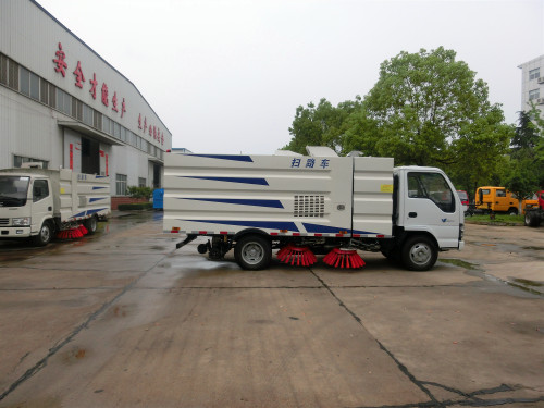 東風掃路車 東風掃路車