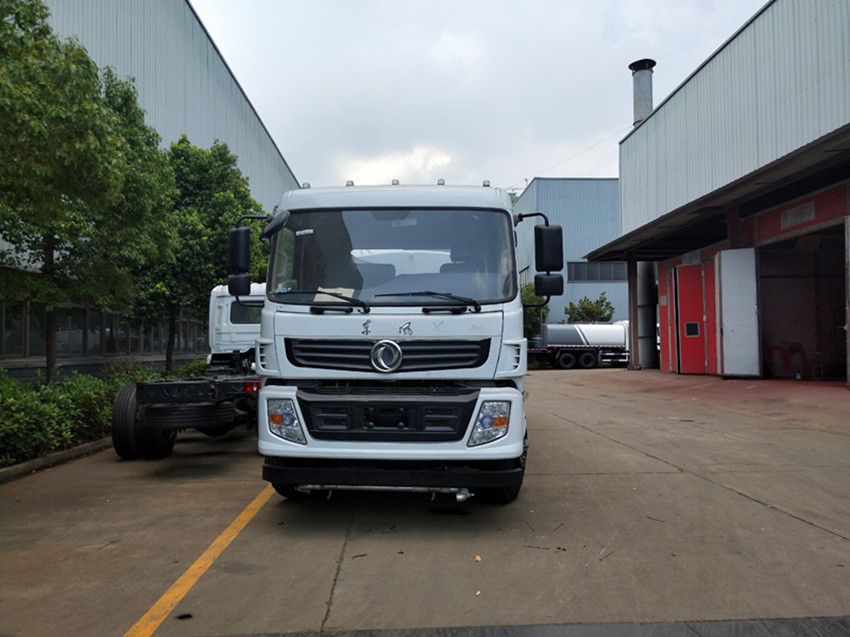 廠家直銷(xiāo)大型綠化多功能灑水車(chē)-灑水車(chē) -程力灑水車(chē)生產(chǎn)廠家 廠家直銷(xiāo)大型綠化多功能灑水車(chē)-灑水車(chē) -程力灑水車(chē)生產(chǎn)廠家