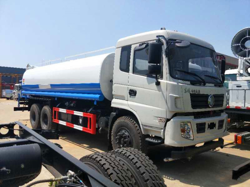 在哪買東風5噸灑水車-灑水車-小型環衛灑水車價格 在哪買東風5噸灑水車-灑水車-小型環衛灑水車價格
