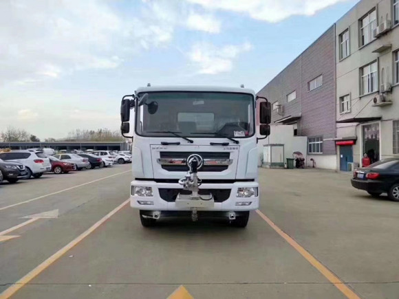 12噸灑水車-程力威牌CLW5180GSSYT6型灑水車-程力集團 12噸灑水車-程力威牌CLW5180GSSYT6型灑水車-程力集團