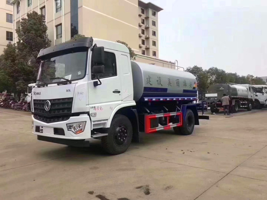 12-15噸灑水車(chē)-程力威牌CLW5160GSSSZ6型灑水車(chē)-東風(fēng)灑水車(chē)廠(chǎng)家直銷(xiāo) 12-15噸灑水車(chē)-程力威牌CLW5160GSSSZ6型灑水車(chē)-東風(fēng)灑水車(chē)廠(chǎng)家直銷(xiāo)