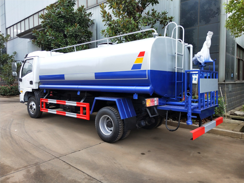 灑水車大概多少錢-新東日牌YZR5080GSSBJ6型灑水車-程力灑水車廠家 灑水車大概多少錢-新東日牌YZR5080GSSBJ6型灑水車-程力灑水車廠家