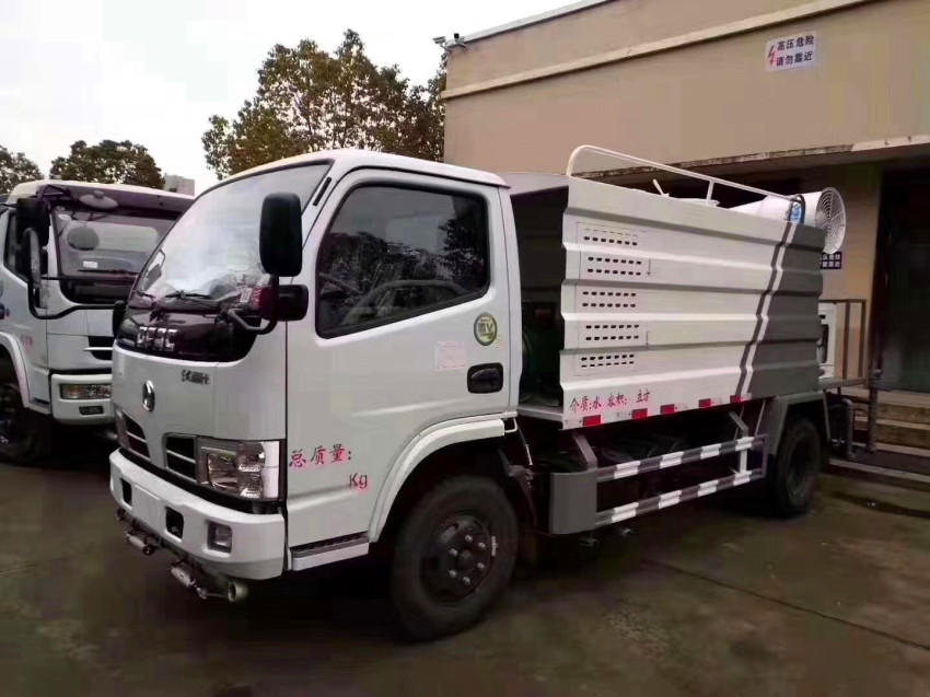 藍(lán)牌5立方抑塵車(chē)-灑水車(chē)-程力威牌CLW5040TDYKL6型多功能抑塵車(chē) 藍(lán)牌5立方抑塵車(chē)-灑水車(chē)-程力威牌CLW5040TDYKL6型多功能抑塵車(chē)