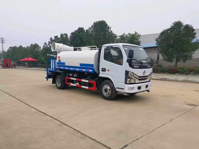 霧炮灑水車 -灑水車 -10噸霧炮揚(yáng)塵灑水車 一輛多少錢 霧炮灑水車 -灑水車 -10噸霧炮揚(yáng)塵灑水車 一輛多少錢