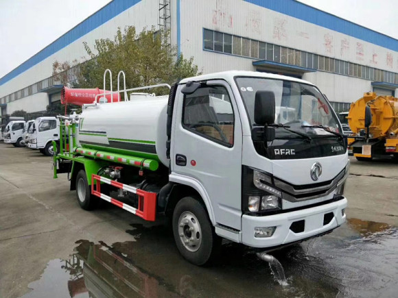 公路5噸灑水車_東風多利卡洗掃車_前沖后灑側噴灑水車廠家 公路5噸灑水車_東風多利卡洗掃車_前沖后灑側噴灑水車廠家