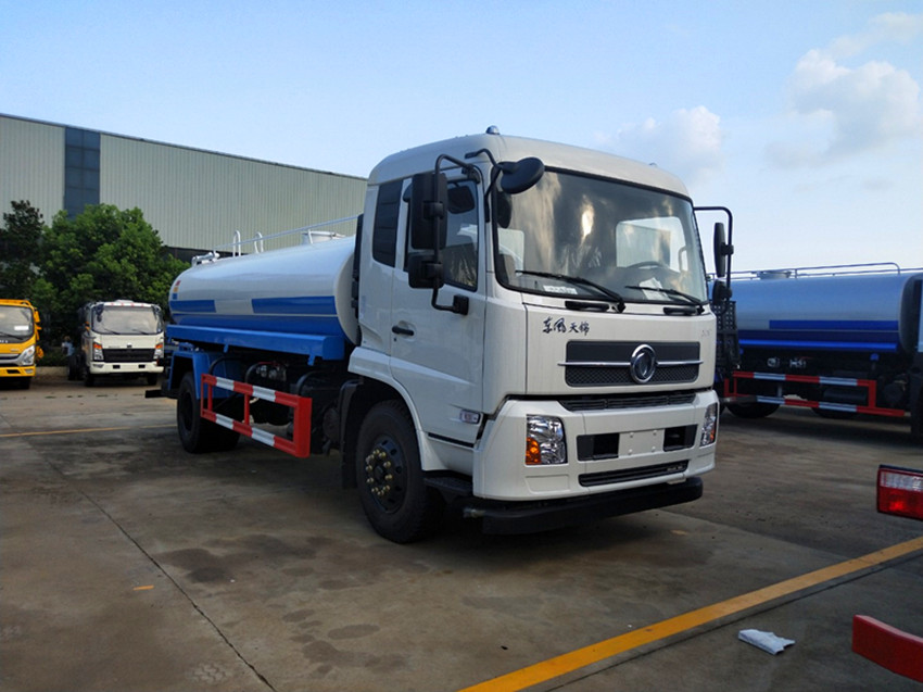 東風(fēng)天錦15噸灑水車-縱昂牌CLT5185GPSDF6型綠化灑水車廠家報價-湖北盈通 東風(fēng)天錦15噸灑水車-縱昂牌CLT5185GPSDF6型綠化灑水車廠家報價-湖北盈通