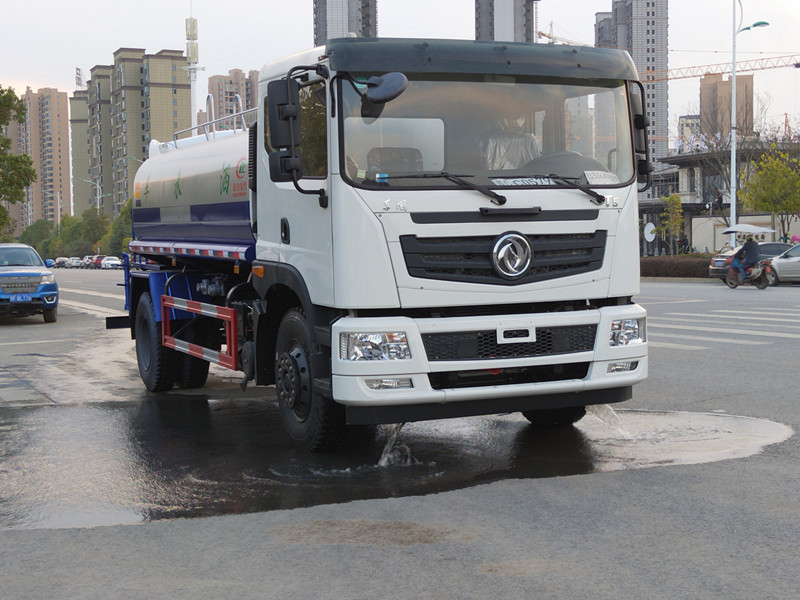 公路灑水車價(jià)格 公路灑水車價(jià)格