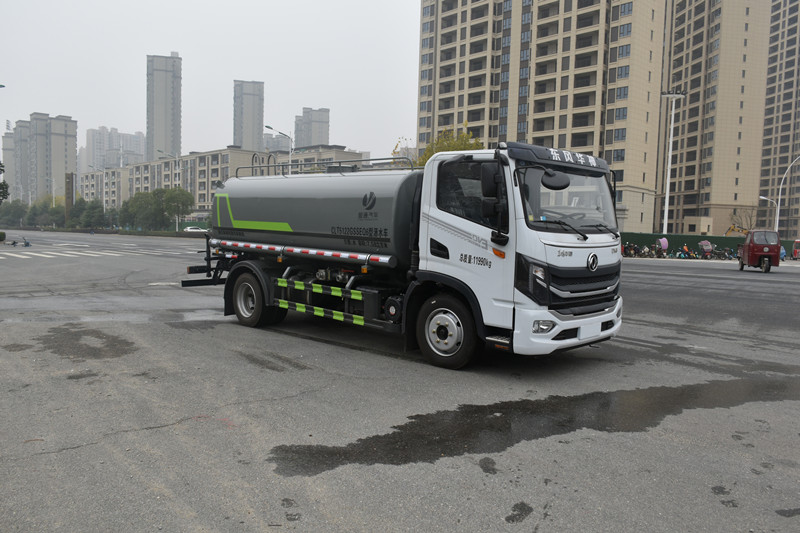 灑水車的用途_灑水車哪些地方需要用到-湖北程力灑水車生產(chǎn)廠家 灑水車的用途_灑水車哪些地方需要用到-湖北程力灑水車生產(chǎn)廠家