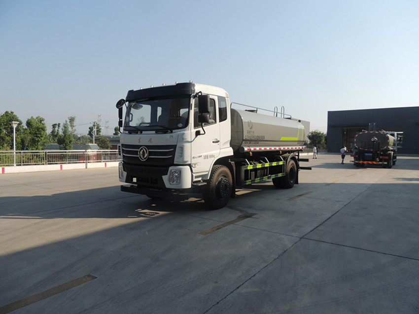 程力威牌CLW5160GSSSZ6型灑水車-12噸灑水車-程力灑水車生產(chǎn)廠家 程力威牌CLW5160GSSSZ6型灑水車-12噸灑水車-程力灑水車生產(chǎn)廠家