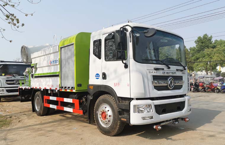 東風D9抑塵車 東風D9抑塵車