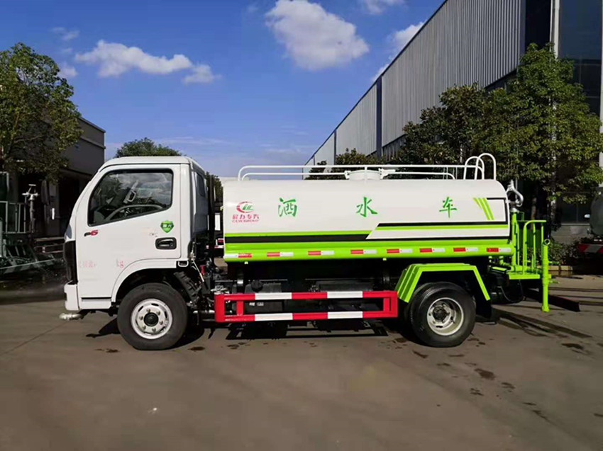 東風福瑞卡5噸霧炮灑水車-藍牌灑水車-程力灑水車生產廠家 東風福瑞卡5噸霧炮灑水車-藍牌灑水車-程力灑水車生產廠家