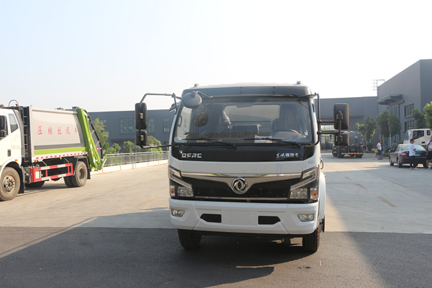 東風5方灑水車,9.2方灑水車-東風灑水車生產廠家 東風5方灑水車,9.2方灑水車-東風灑水車生產廠家