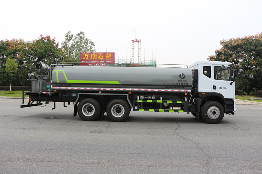 20方灑水車 20方灑水車